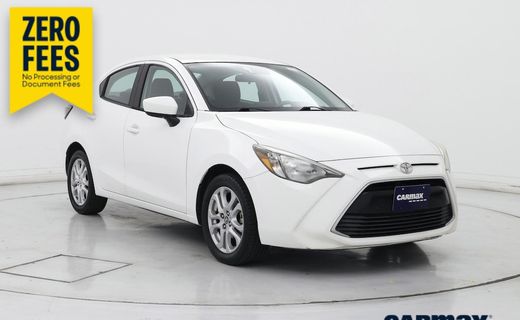 2017 Toyota Yaris IA Base