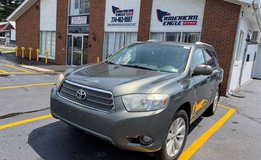 2010 Toyota Highlander Medium