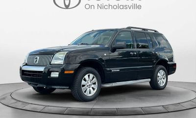 2010 Mercury Mountaineer Luxury