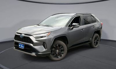 2024 Toyota RAV4 XSE