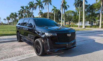 2022 Cadillac Escalade ESV Luxury