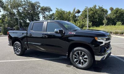 2026 Chevrolet Silverado LT