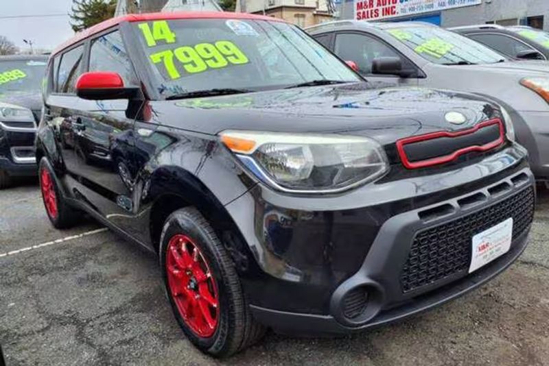 2014 Kia Soul — a typically priced live listing
