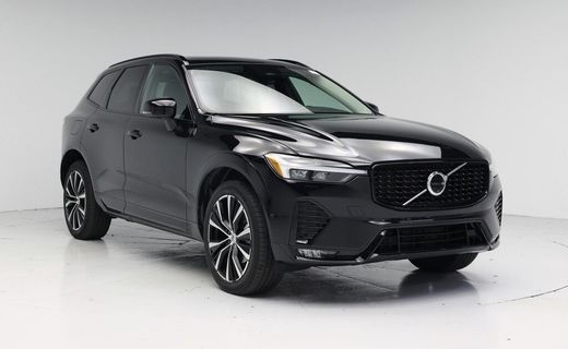 2024 Volvo XC60 Plus Dark