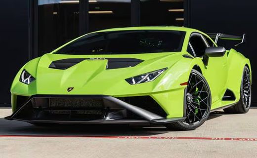 2023 Lamborghini Huracan STO