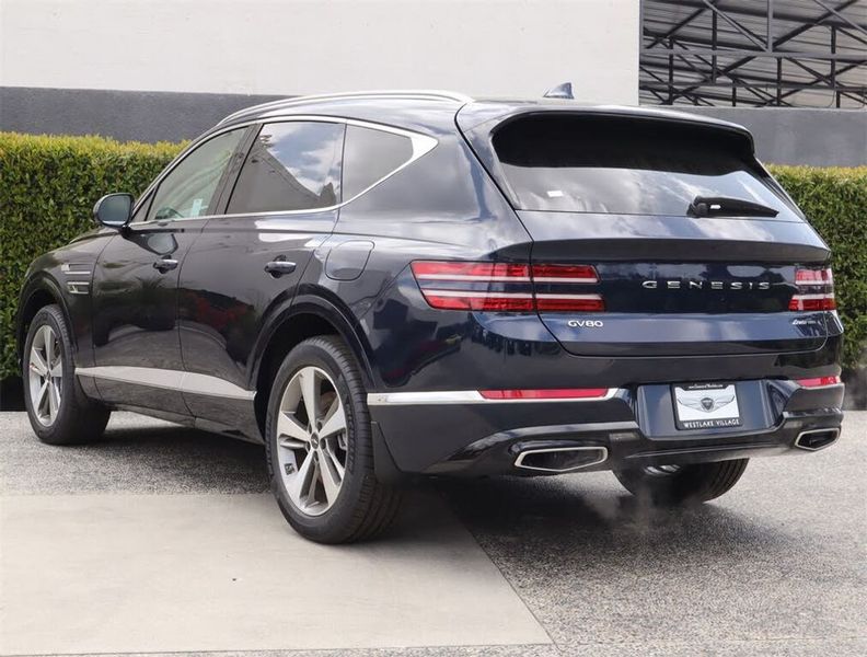 2023 Genesis GV80 — a typically priced live listing