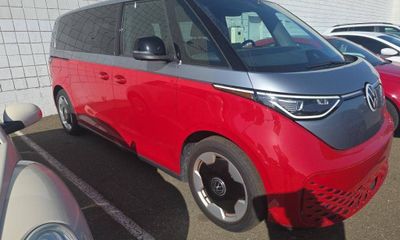 2025 Volkswagen ID Buzz Pro S Plus