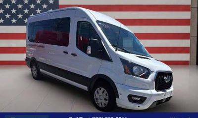 2024 Ford Transit Medium Roof