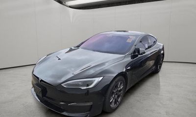 2023 Tesla Model S Plaid