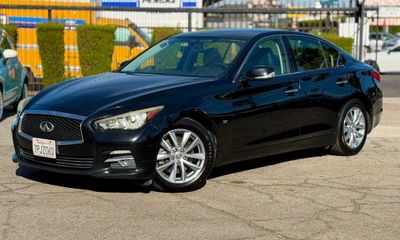 2015 Infiniti Q50 Premium