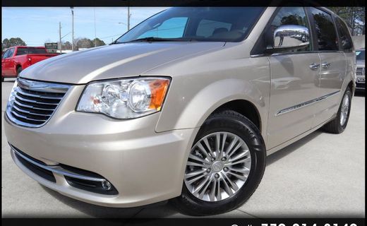 2016 Chrysler Town AND Country RT