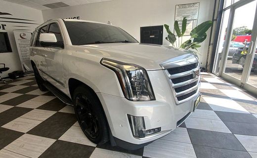 2019 Cadillac Escalade Luxury