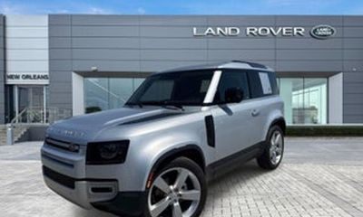 2024 Land Rover Defender 110 S