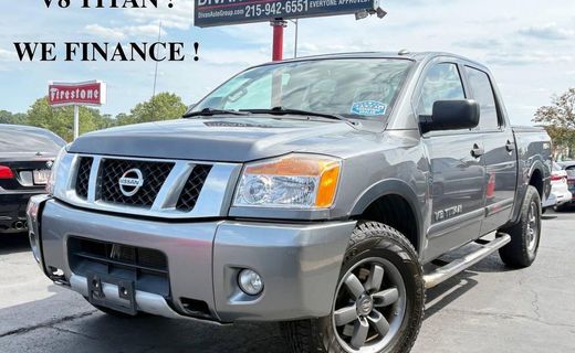 2015 Nissan Titan SV