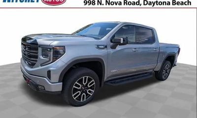 2025 GMC Sierra AT4