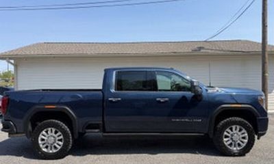 2024 GMC Sierra HD AT4
