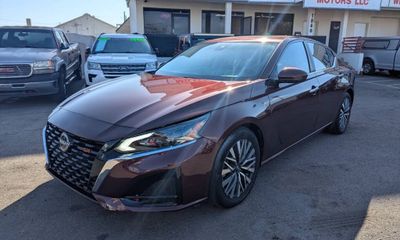 2023 Nissan Altima SV