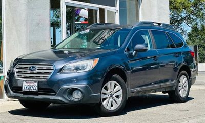 2017 Subaru Outback Premium ES