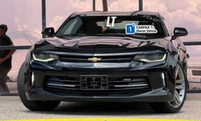 2018 Chevrolet Camaro 1LS 1LT