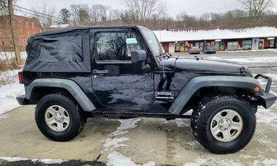 2012 Jeep Wrangler Sport