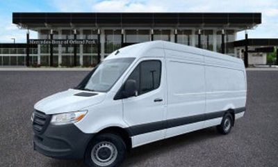 2025 Mercedes-Benz Sprinter 907 VS30