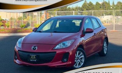 2013 Mazda MAZDA3 Touring GS
