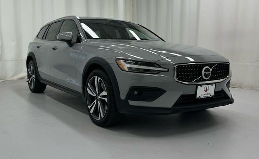 2024 Volvo V60CC Plus