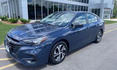 2025 Subaru Legacy Base