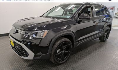 2025 Volkswagen Taos 4Motion SEL