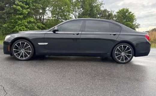 2012 BMW 740I