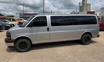 2021 GMC Savana LT EXT