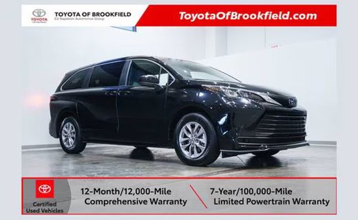2026 Toyota Sienna LE
