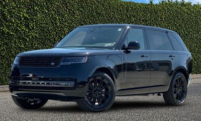 2026 Land Rover Range SE