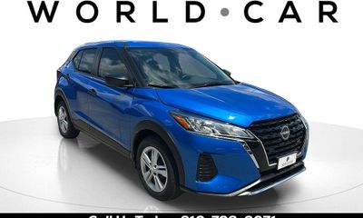 2025 Nissan Kicks Play S