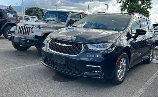 2022 Chrysler Pacifica Touring L