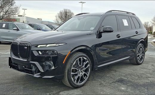 2025 BMW X7 M60i