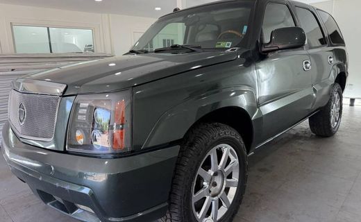 2004 Cadillac Escalade Luxury