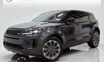 2025 Land Rover Range Evoque Dynamic SE