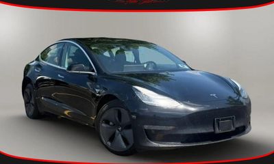 2019 Tesla Model 3 Long Range