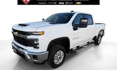 2026 Chevrolet Silverado HD Custom