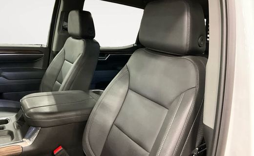 2025 Chevrolet Silverado RST
