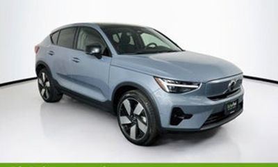 2023 Volvo C40 Ultimate Dark