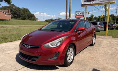 2015 Hyundai Elantra GLS Middle
