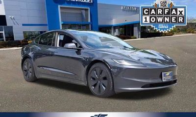 2024 Tesla Model 3 Long Range
