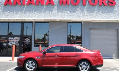 2018 Ford Taurus SEL