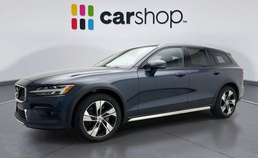 2020 Volvo V60CC Momentum