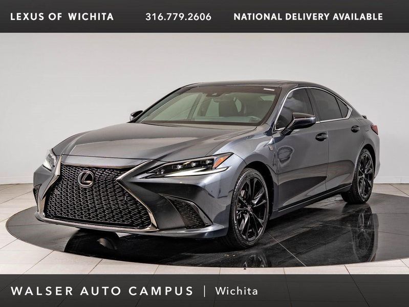 2025 Lexus ES — a typically priced live listing