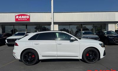 2023 Audi Q8 S Line Quattro