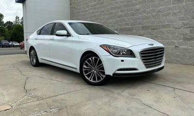 2015 Hyundai Genesis 3 8L