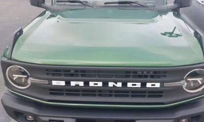 2024 Ford Bronco Black Diamond